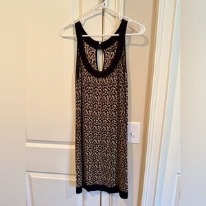 Guess Stylish Black and Tan Patterned Sweater Dress